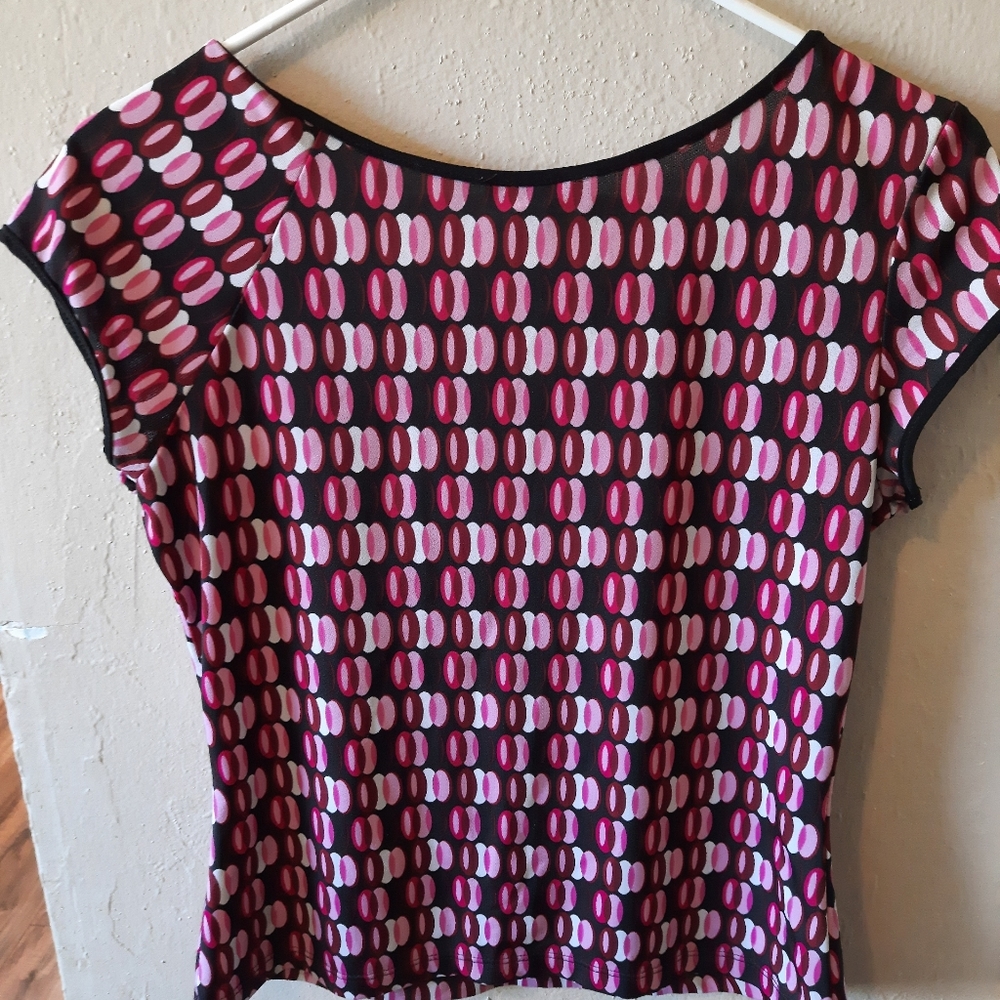 Girls size Large Short sleeve blouse. - Picture 2 of 3